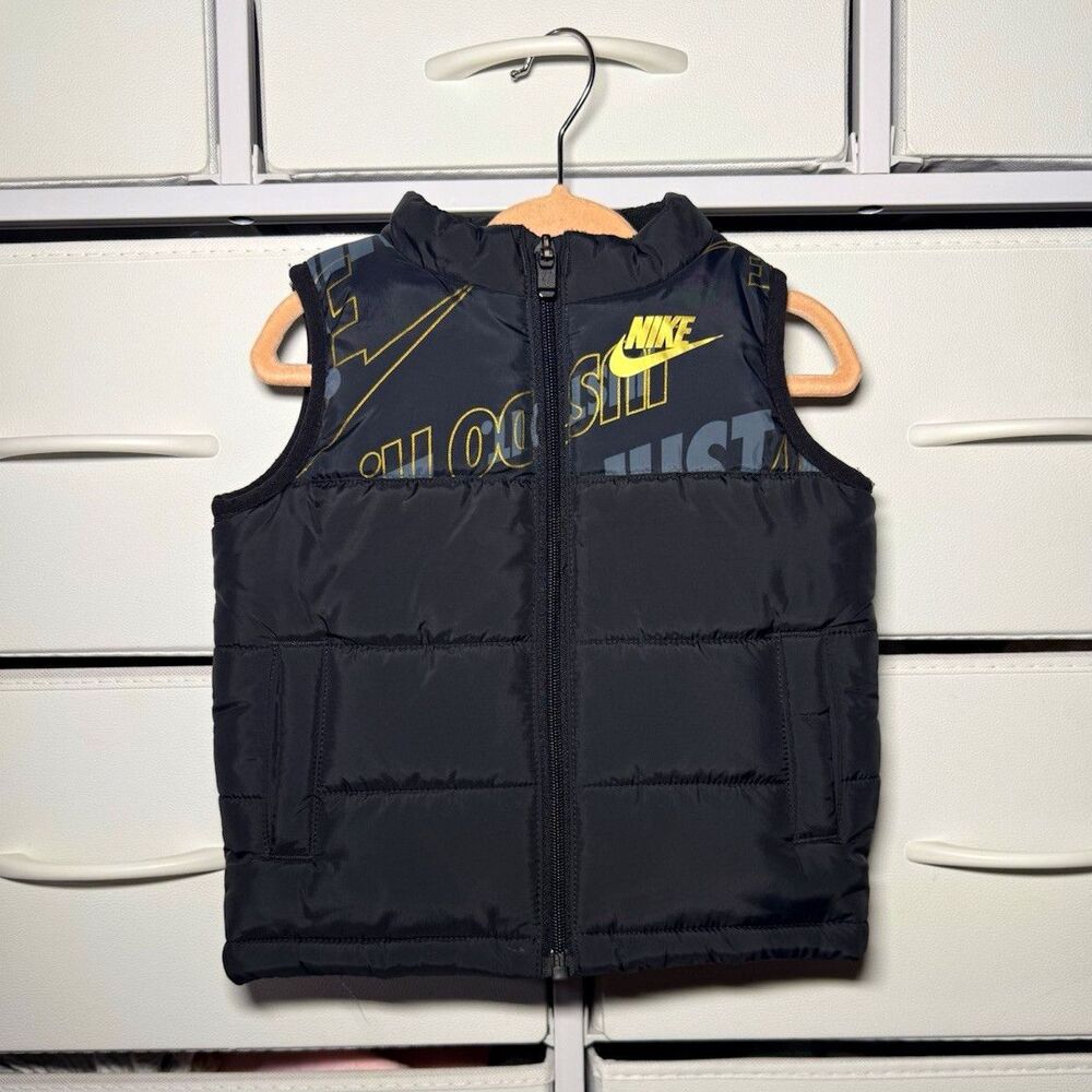Nike Black Quilted Puffer Vest Sleeveless 12M Boys Full Zip Lined Swoosh Logo